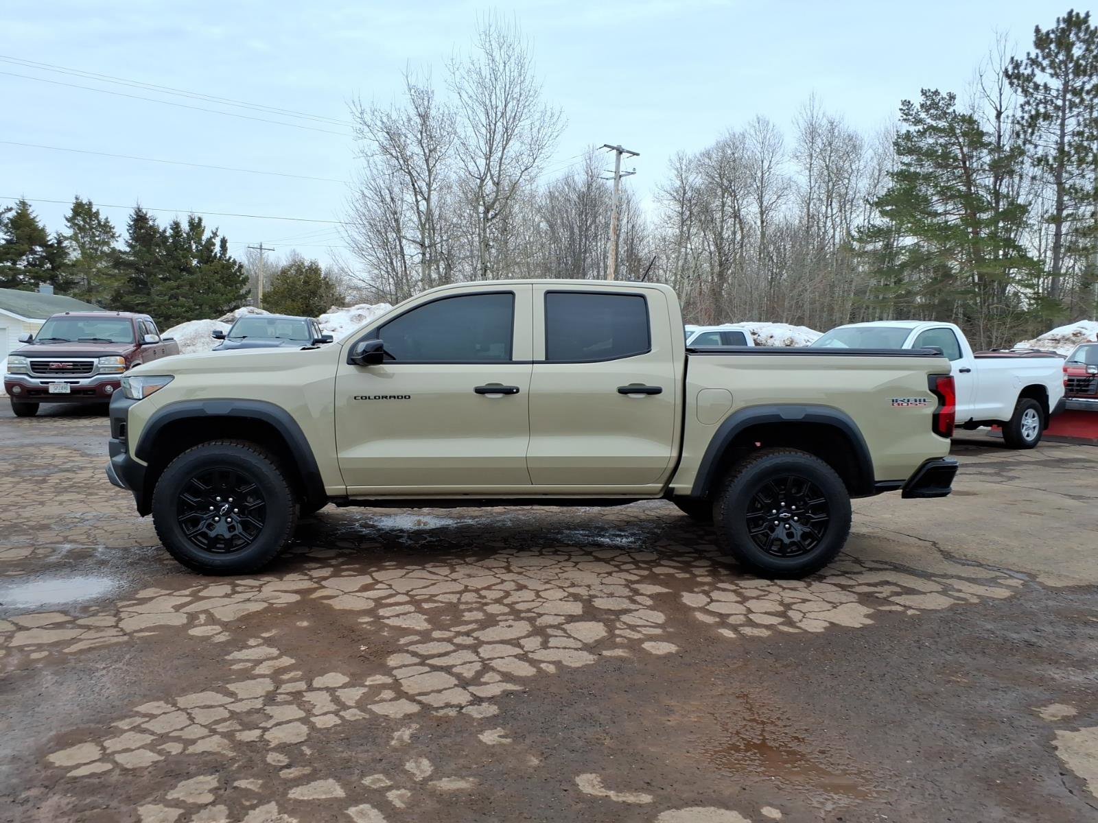Used 2024 Chevrolet Colorado Trail Boss w/ Safety Package AWD/4WD image 3
