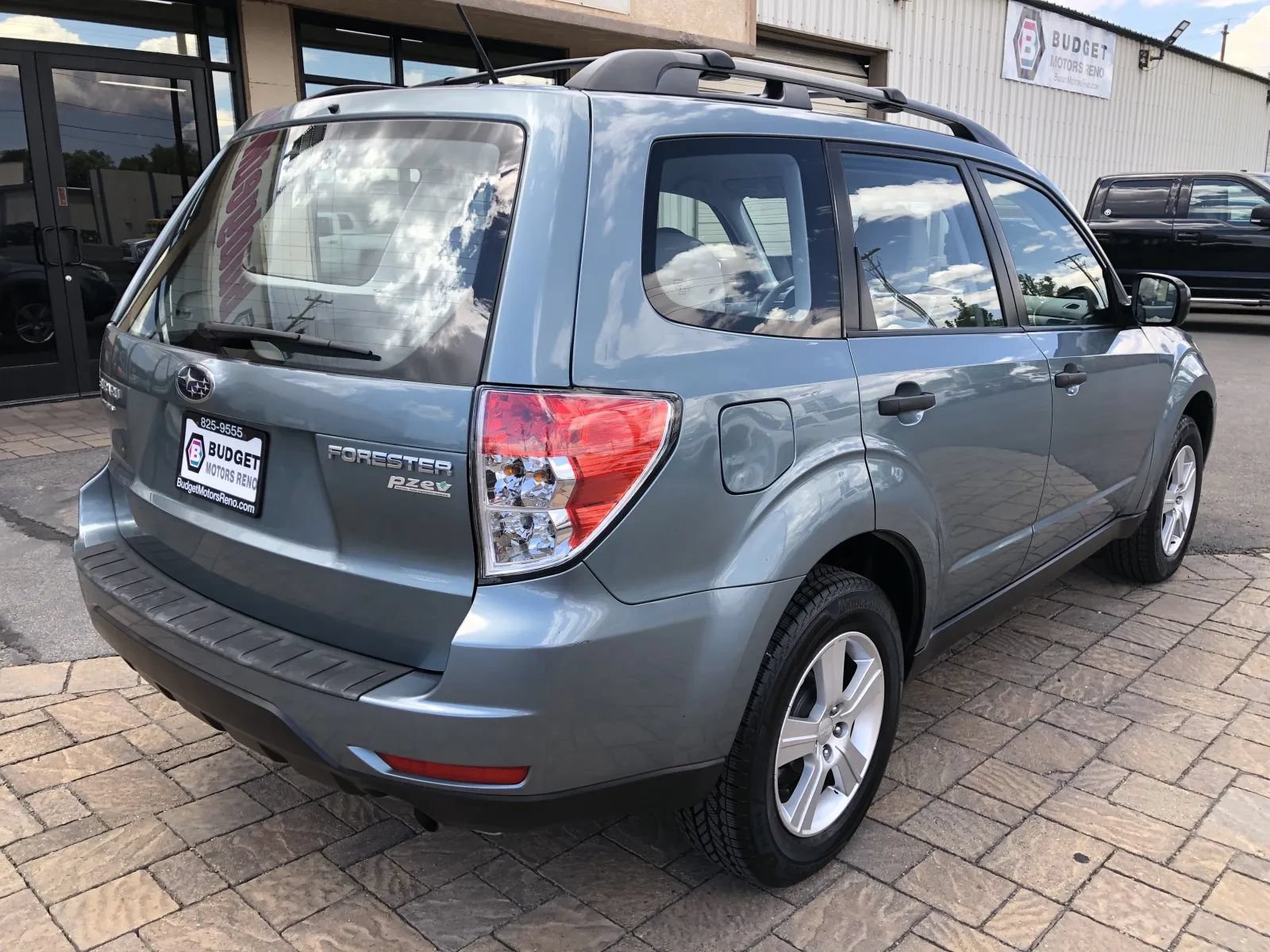 Used 2011 Subaru Forester 2.5X AWD/4WD image 2