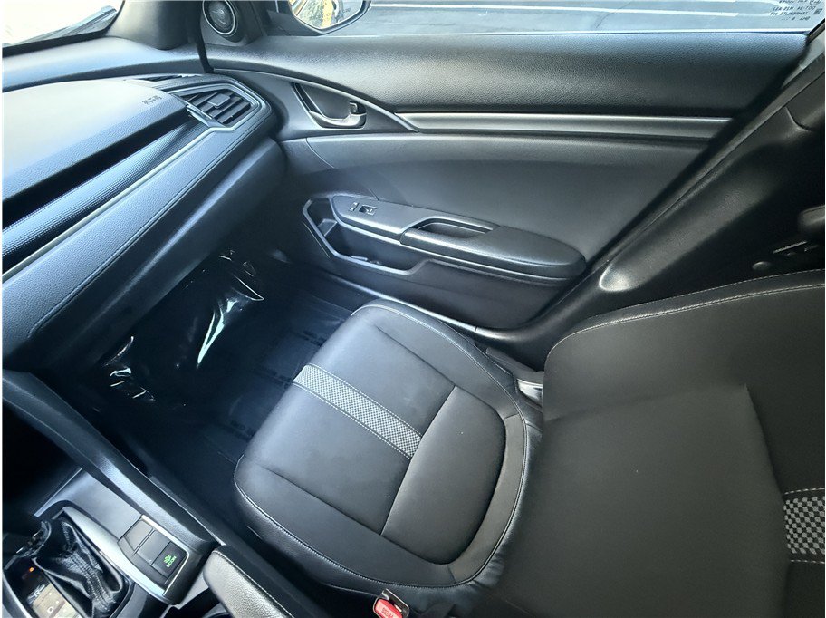 Used 2021 Honda Civic Sport image 9