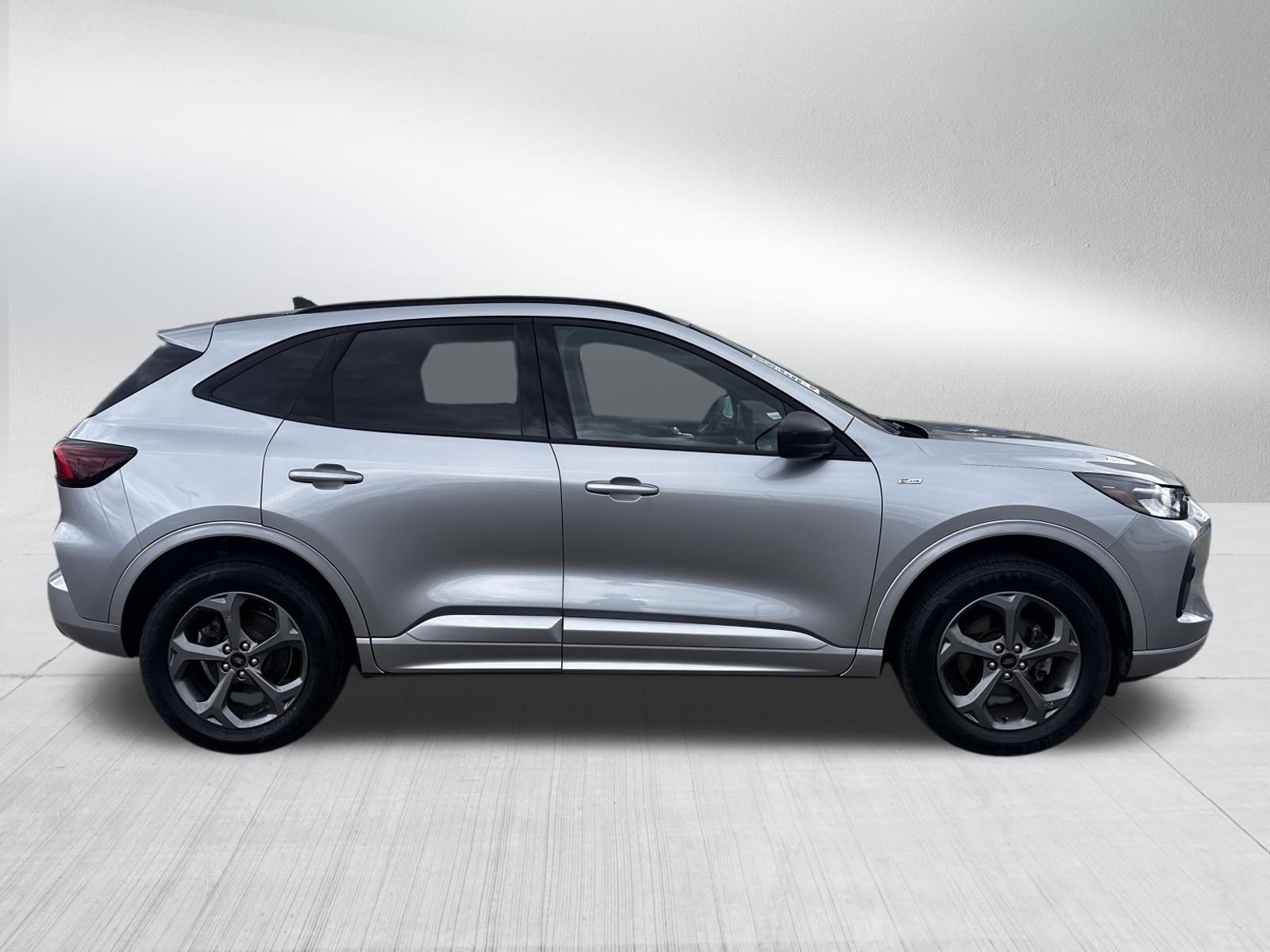 Certified 2024 Ford Escape ST-Line w/ Tech Pack #1 AWD/4WD image 8