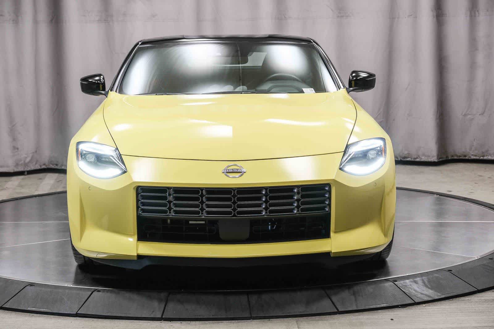 Used 2024 Nissan Z Performance w/ Floor Mat Package RWD image 6