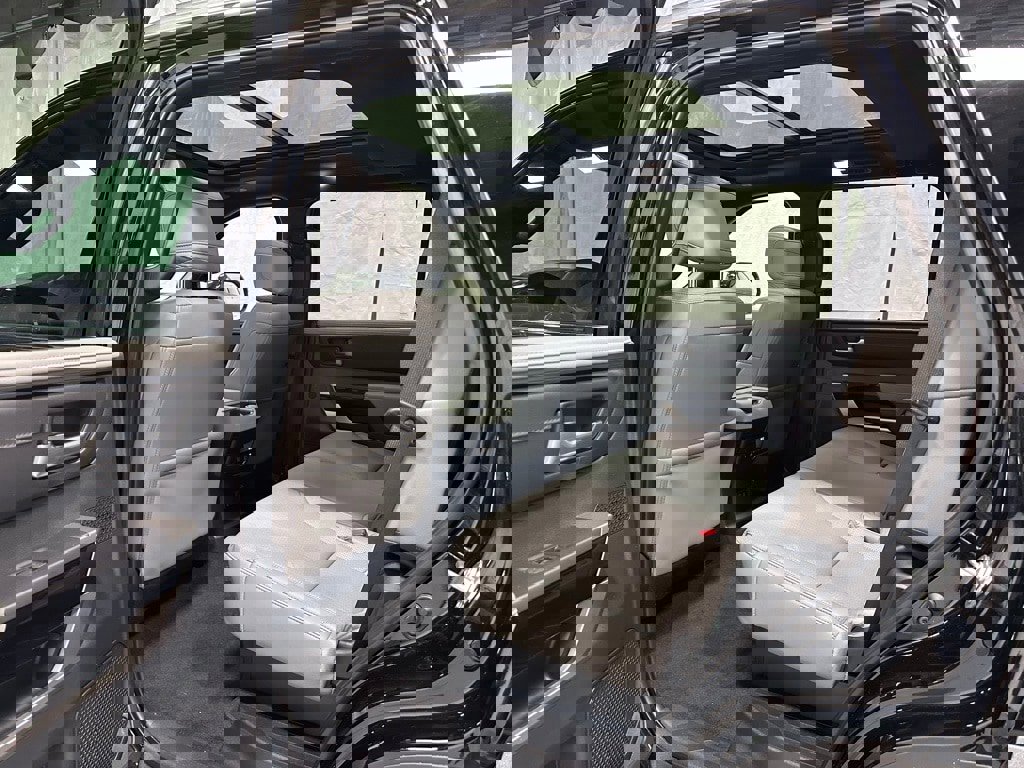 Used 2025 Toyota Sequoia Limited image 45