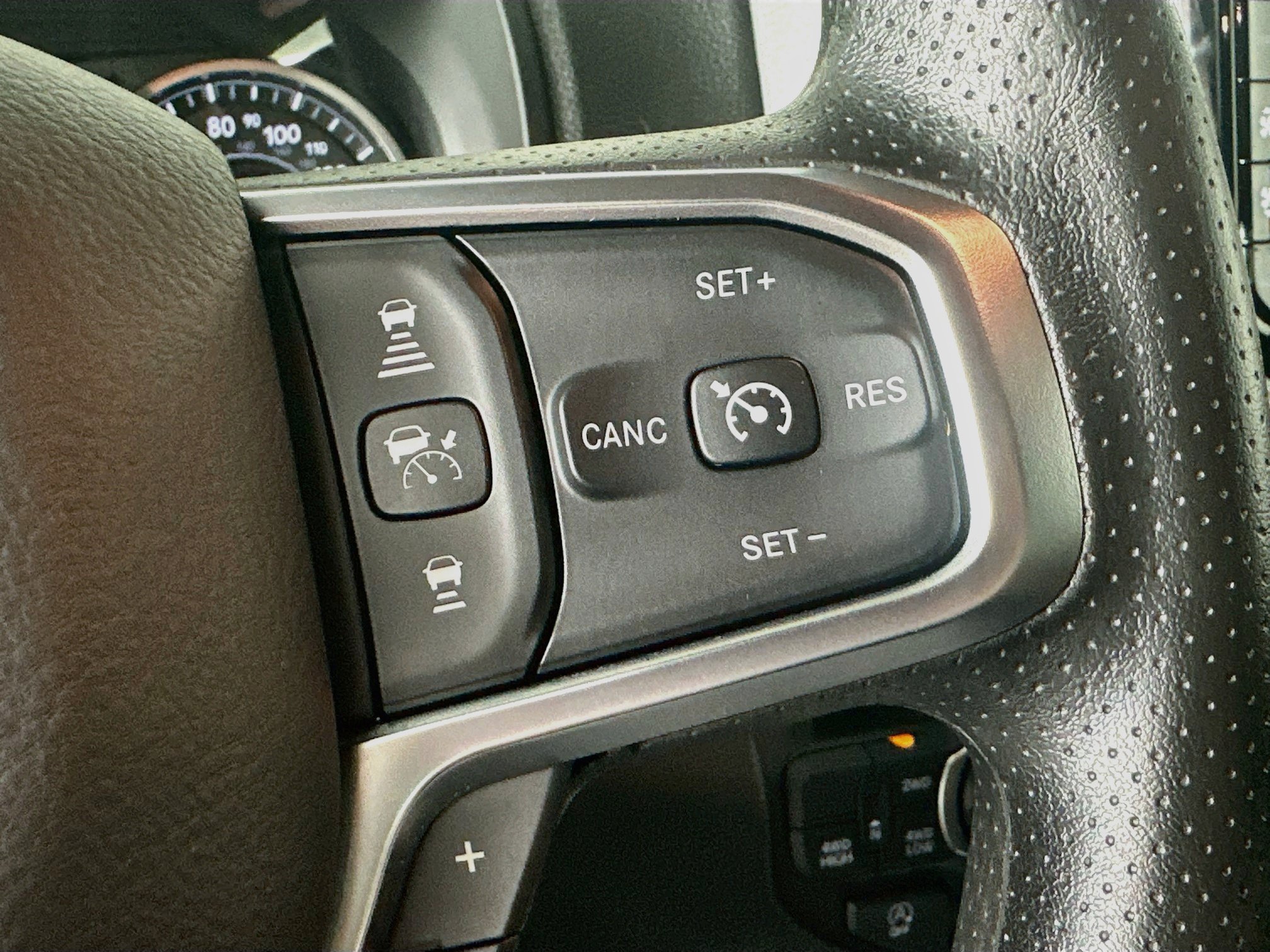 Used 2026 RAM 1500 Express AWD/4WD image 13