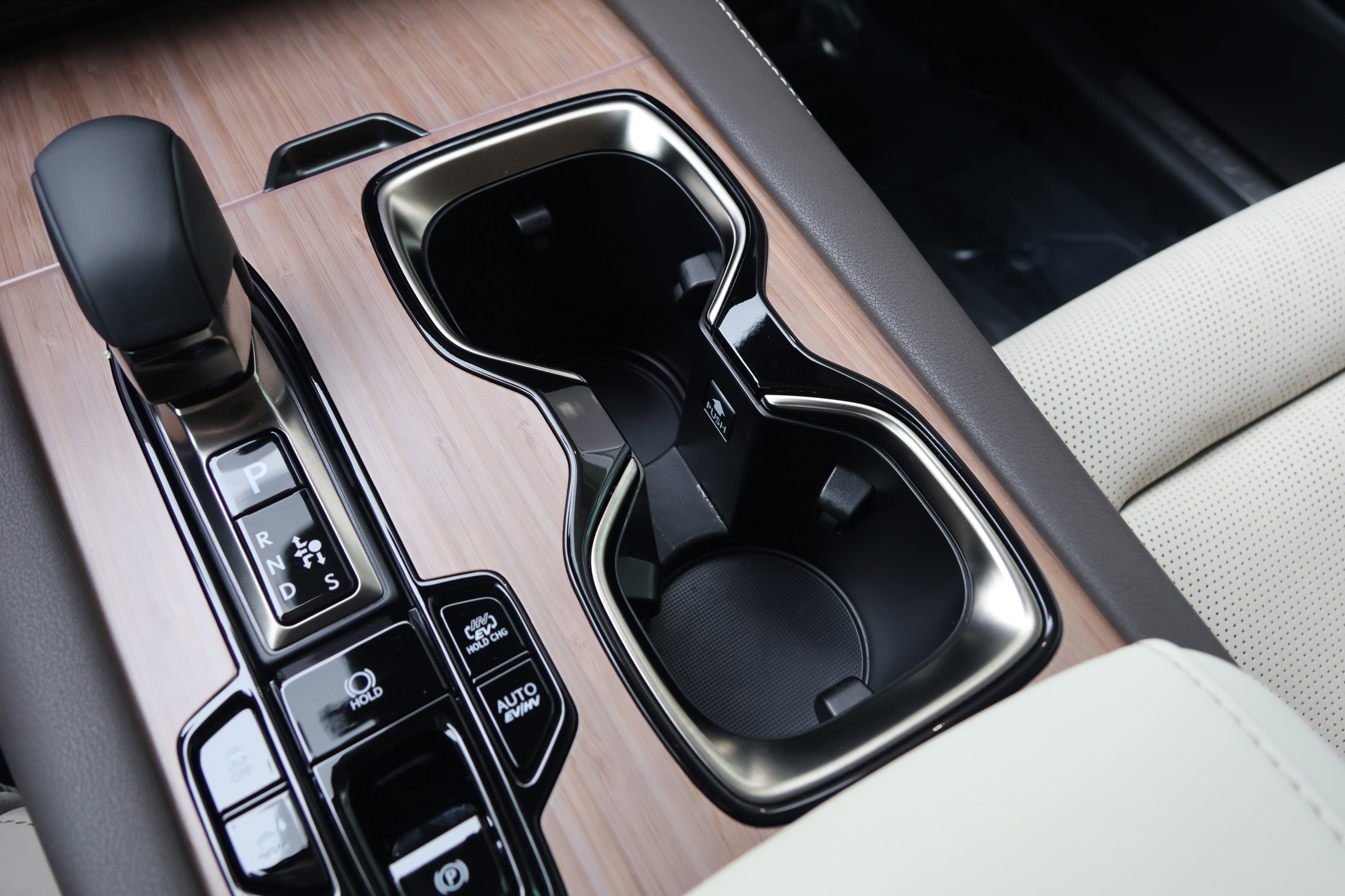 Certified 2025 Lexus RX 450h AWD w/ Convenience Package image 32