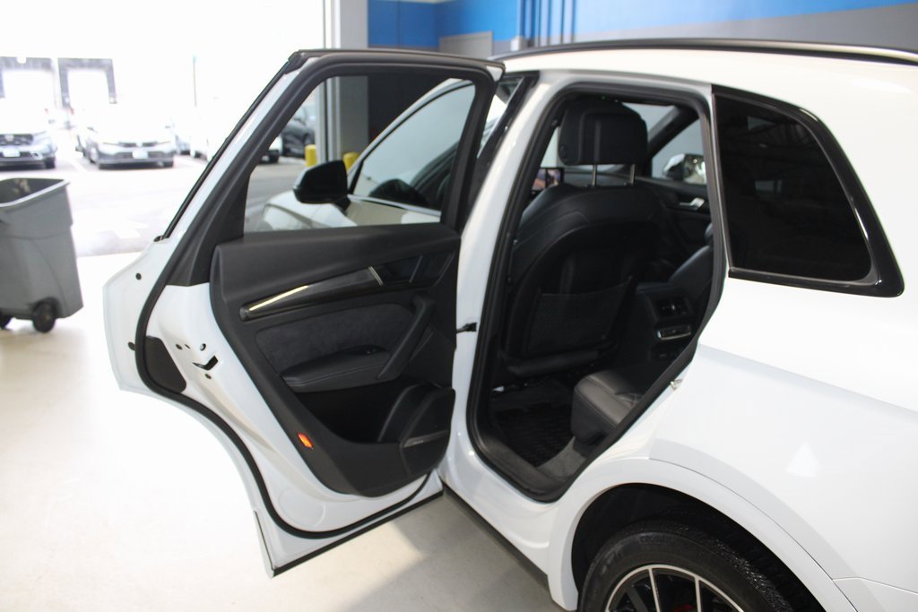 Used 2024 Audi SQ5 Prestige image 17
