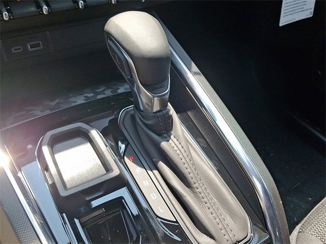 New 2025 GMC Canyon Elevation w/ Convenience Package image 10