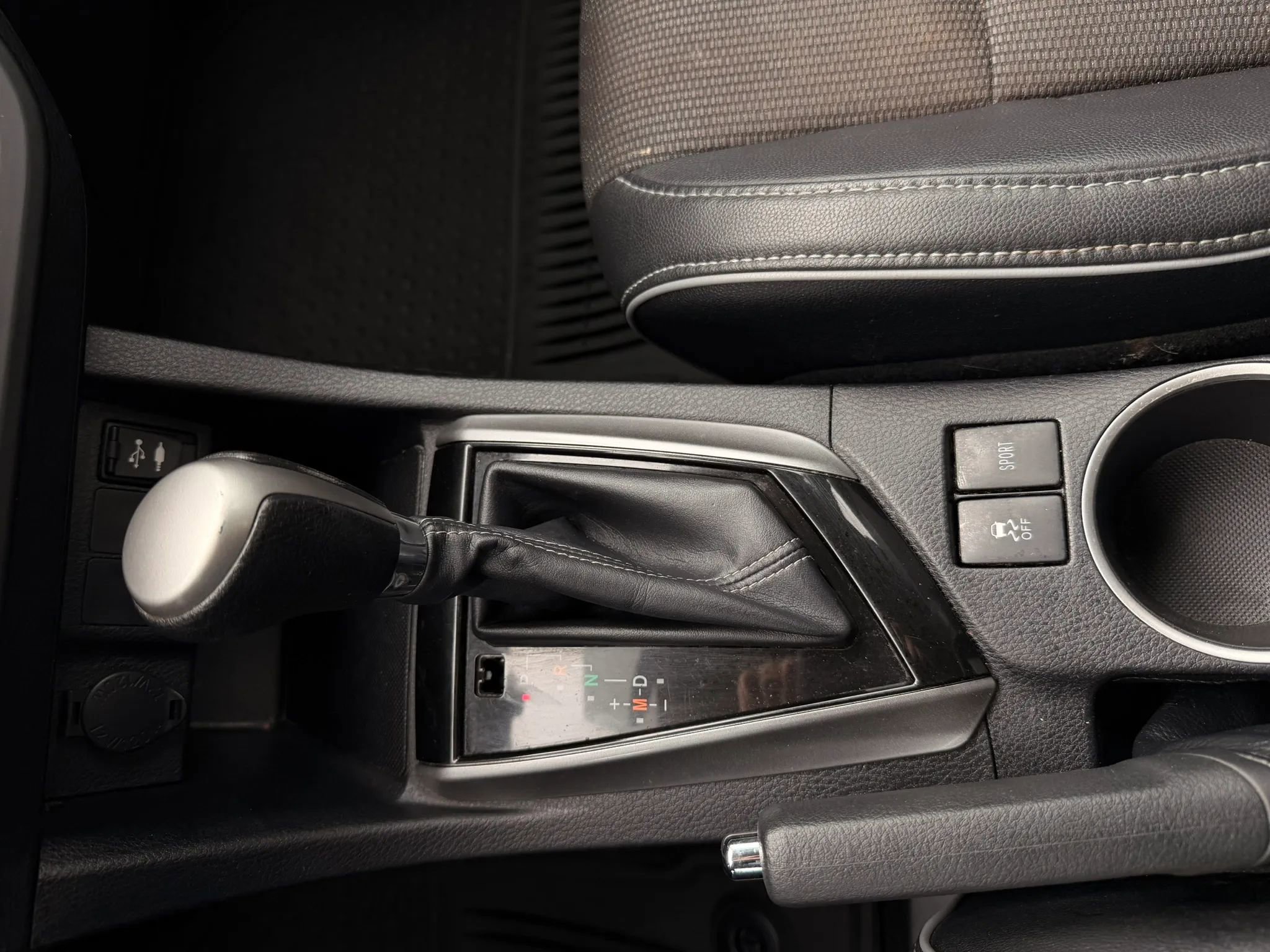 Used 2014 Toyota Corolla S image 45