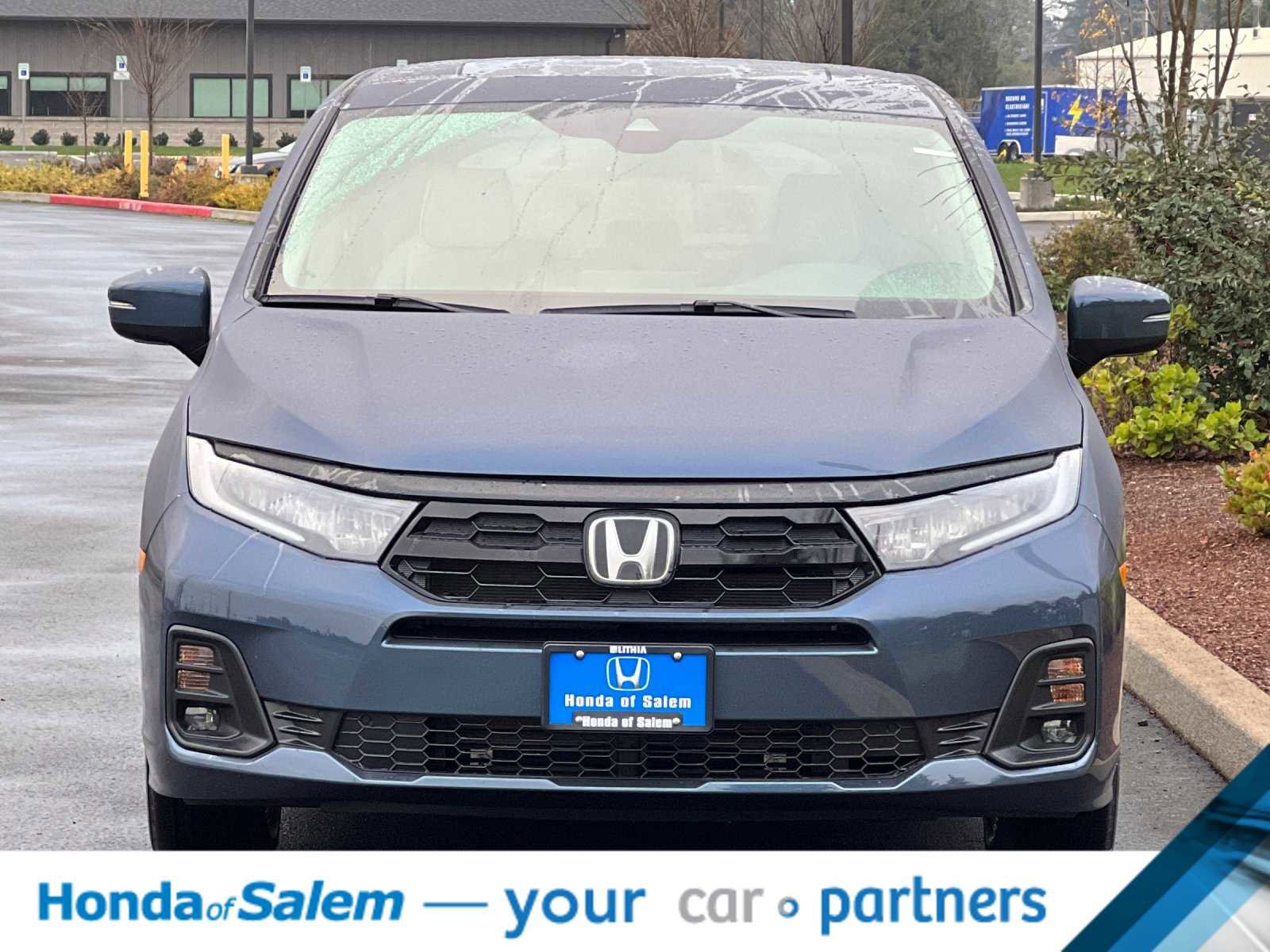 New 2026 Honda Odyssey Touring image 11