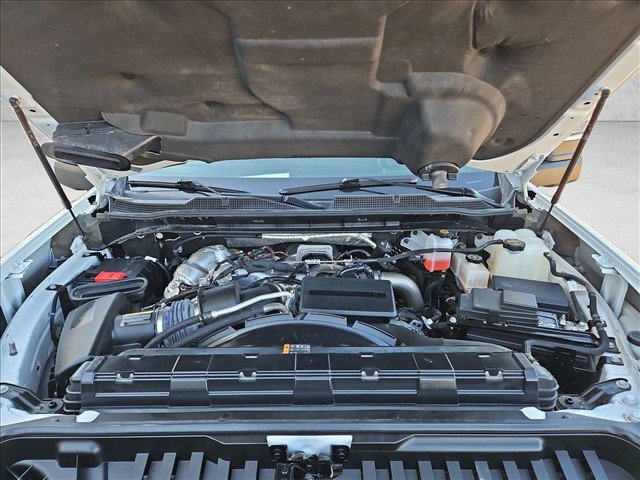 Used 2024 Chevrolet Silverado 2500 LT AWD/4WD image 23