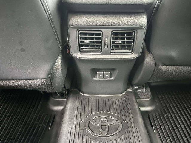 Used 2022 Toyota RAV4 XLE Premium AWD/4WD image 16