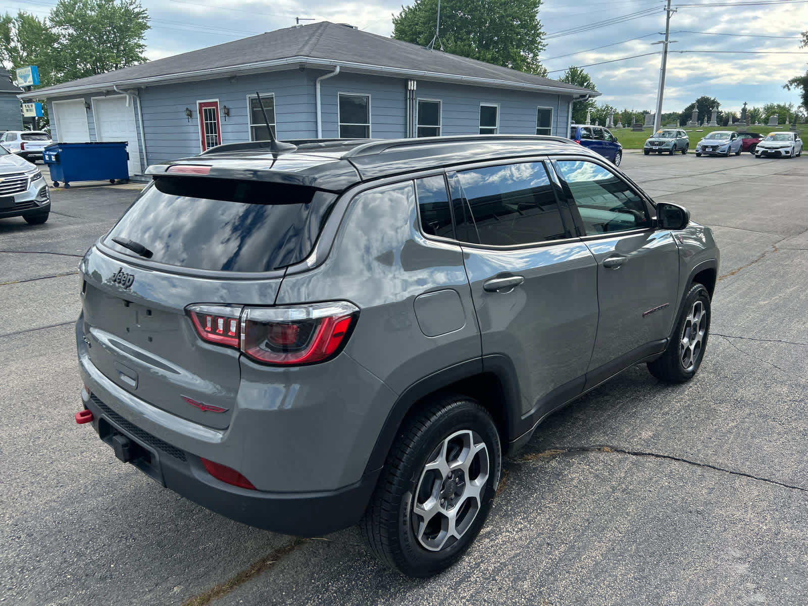 Used 2022 Jeep Compass Trailhawk w/ Trailer Tow Group AWD/4WD image 3