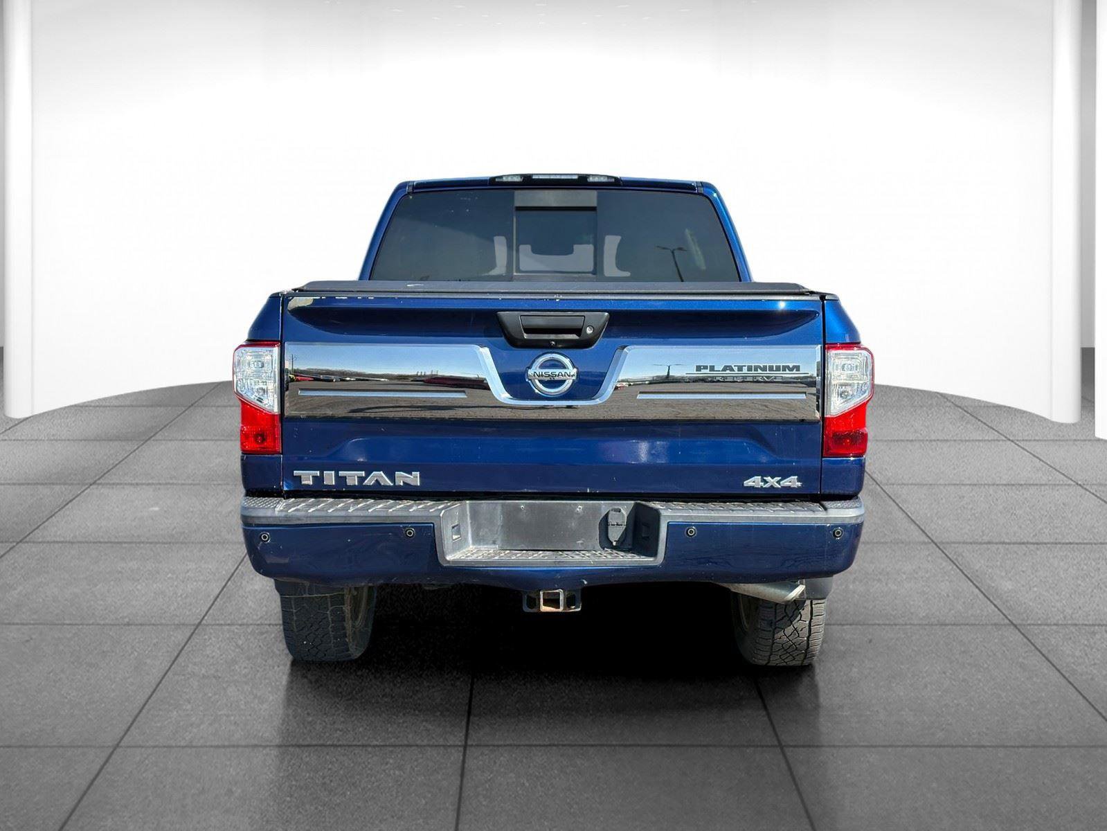 Used 2017 Nissan Titan Platinum Reserve image 6