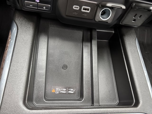 Used 2023 GMC Sierra 3500 Denali image 45