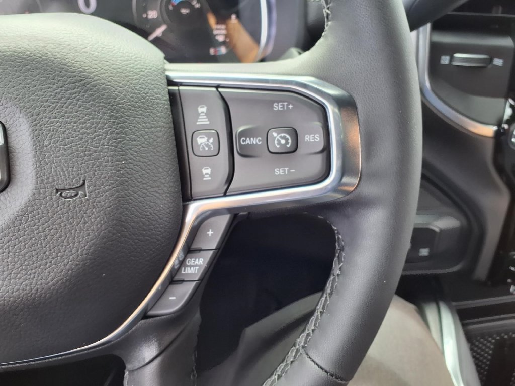 New 2027 RAM 3500 Laramie AWD/4WD image 13