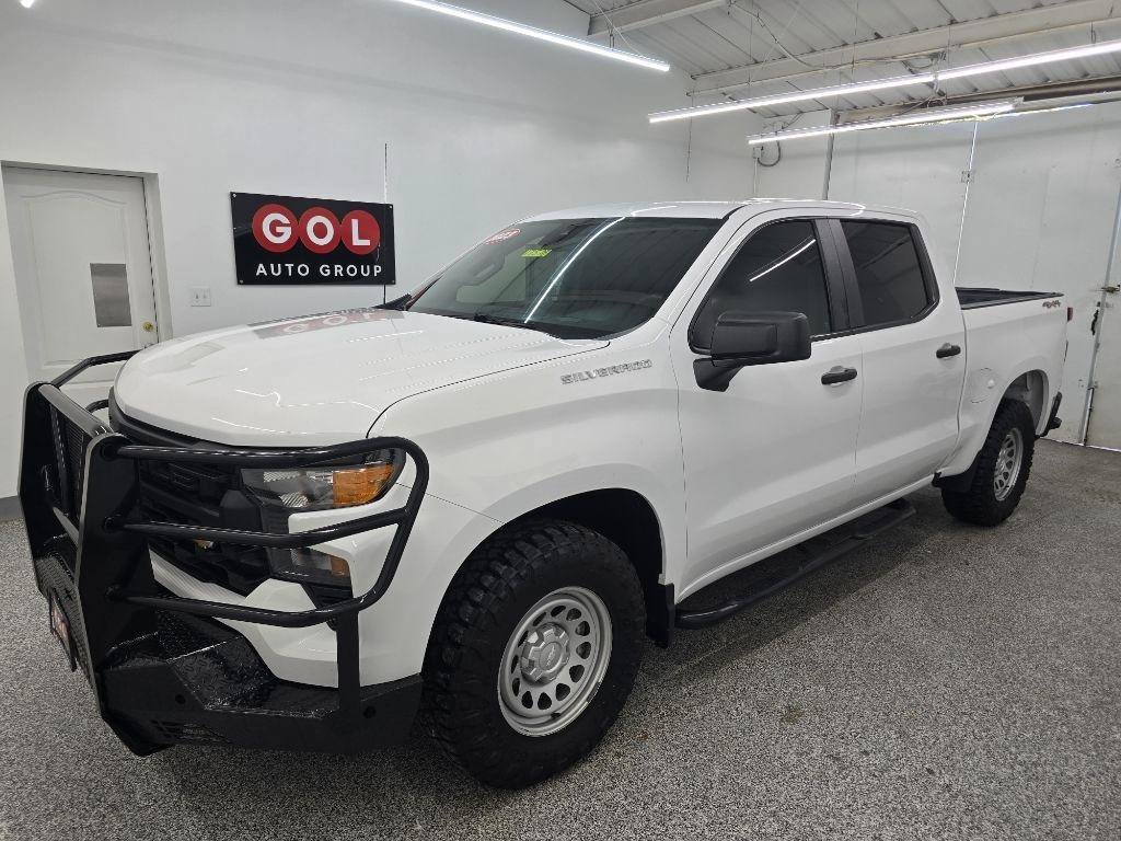 Used 2023 Chevrolet Silverado 1500 W/T w/ WT Value Package AWD/4WD image 3