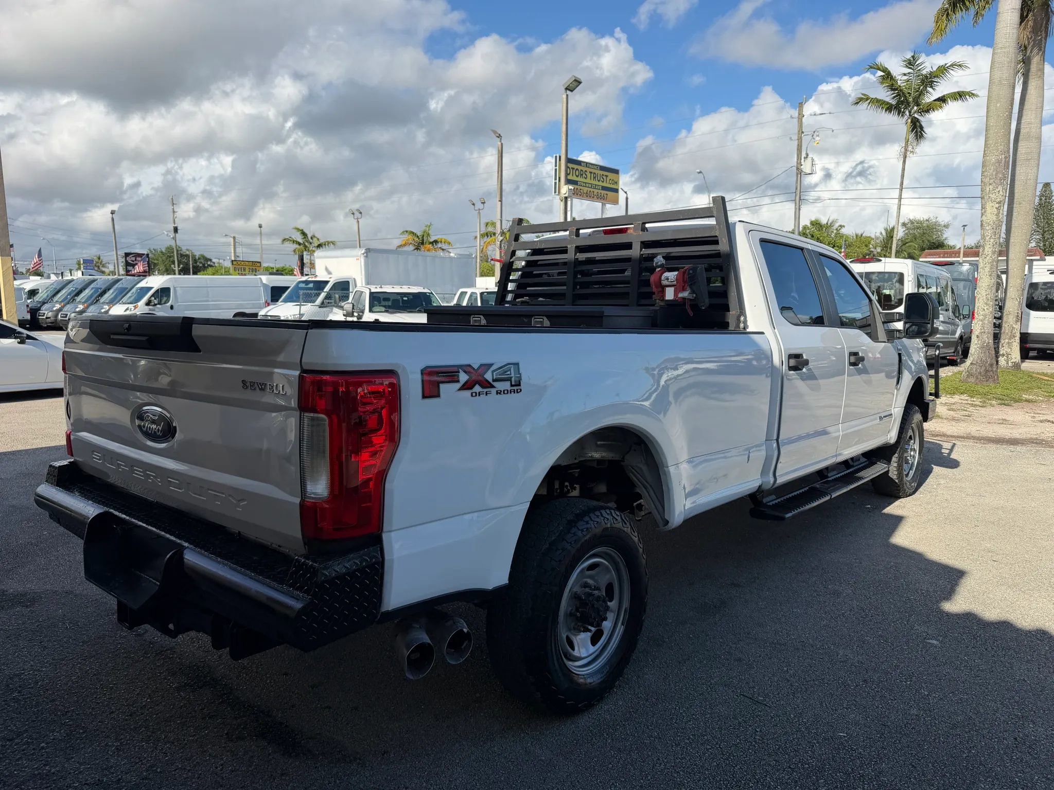 Used 2018 Ford F350 XL w/ Power Equipment Group image 6