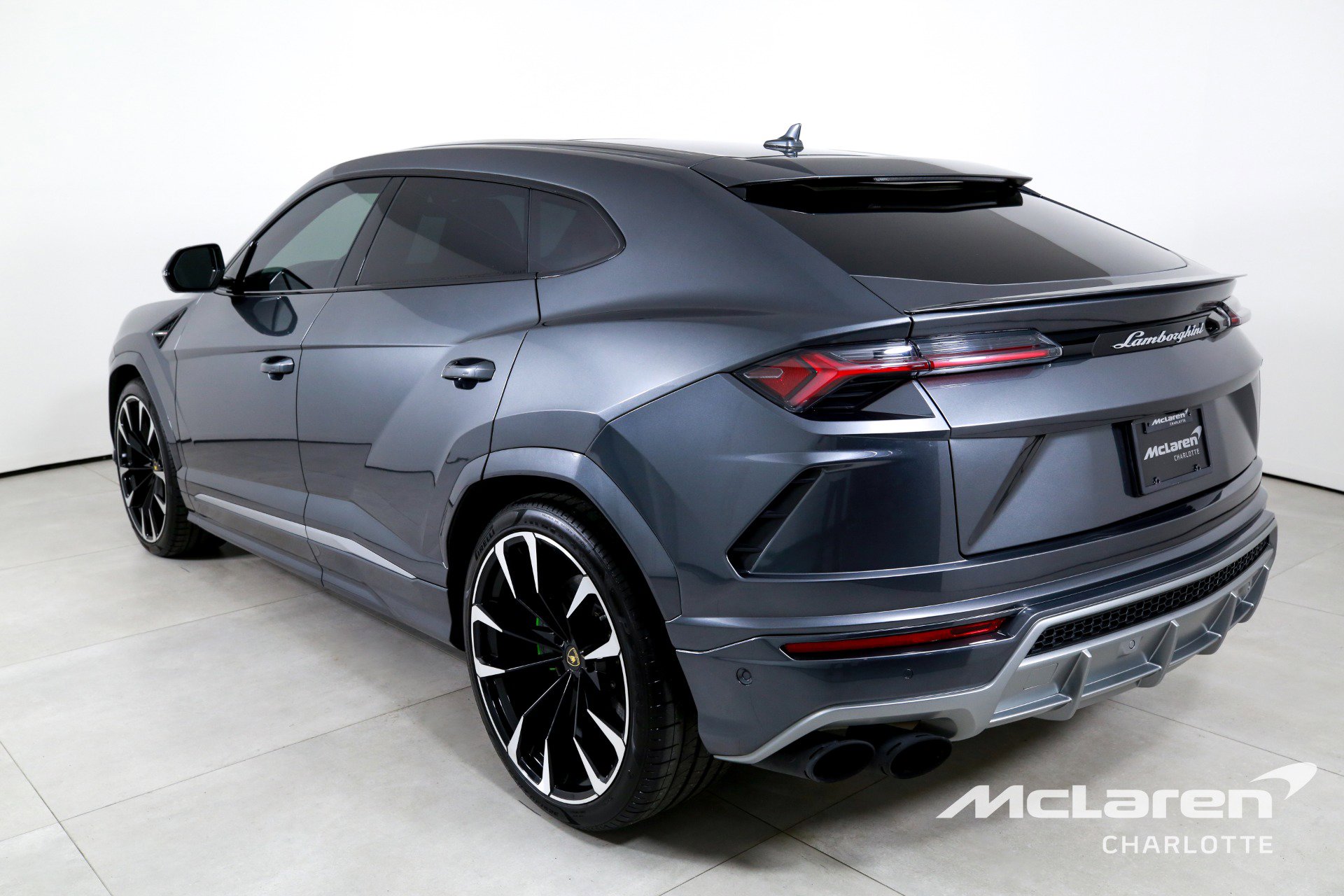Used 2020 Lamborghini Urus image 6