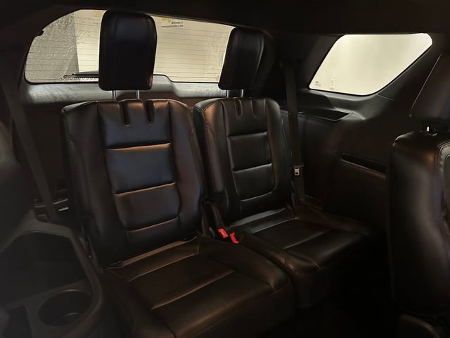 Used 2018 Ford Explorer XLT w/ Equipment Group 202A image 19