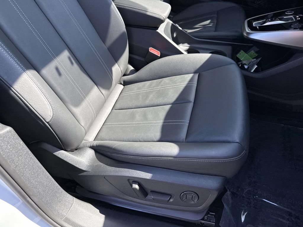 Used 2024 Audi Q4 e-tron Premium AWD/4WD image 28