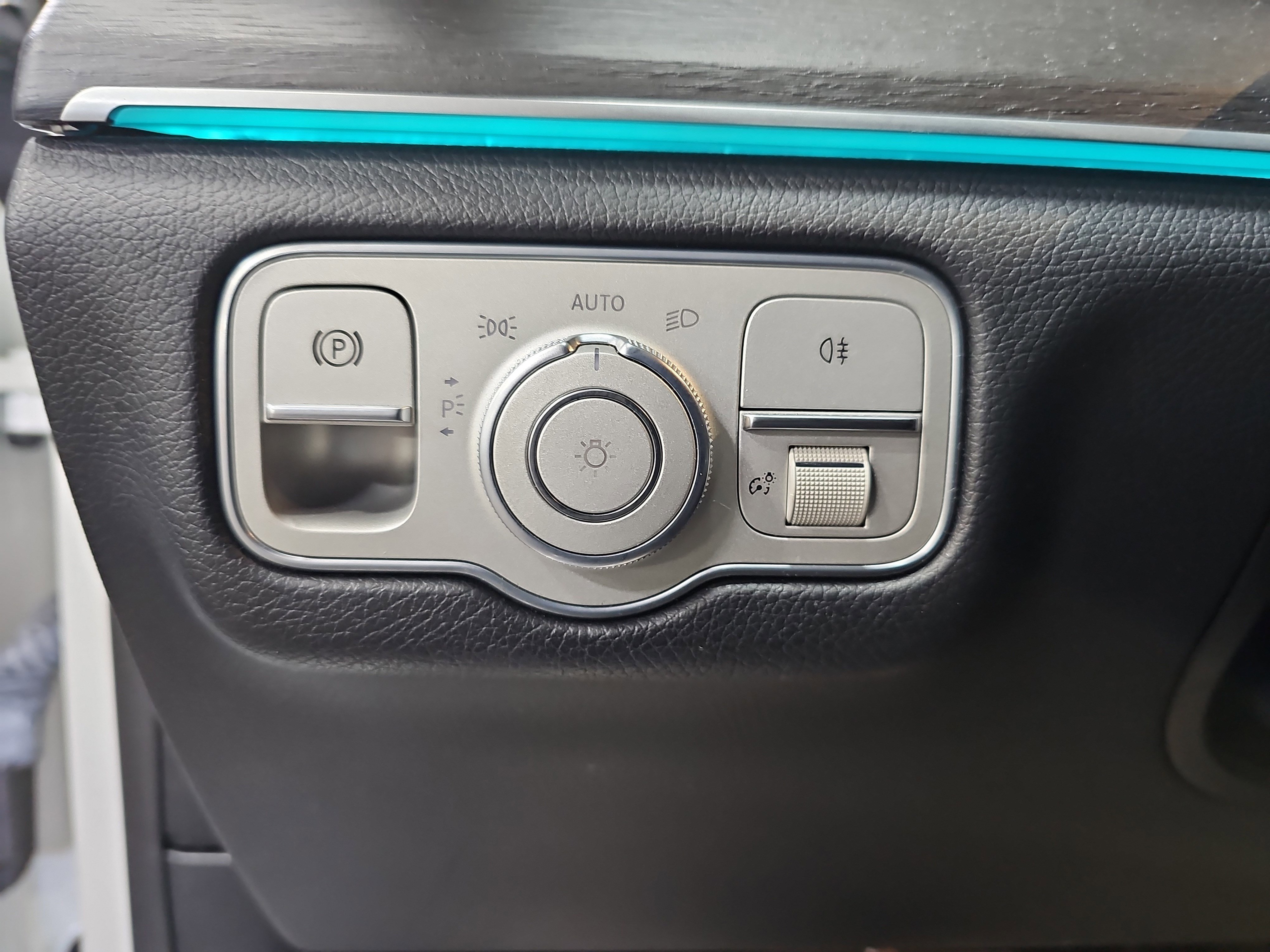 Certified 2020 Mercedes-Benz GLE 350 4MATIC image 27