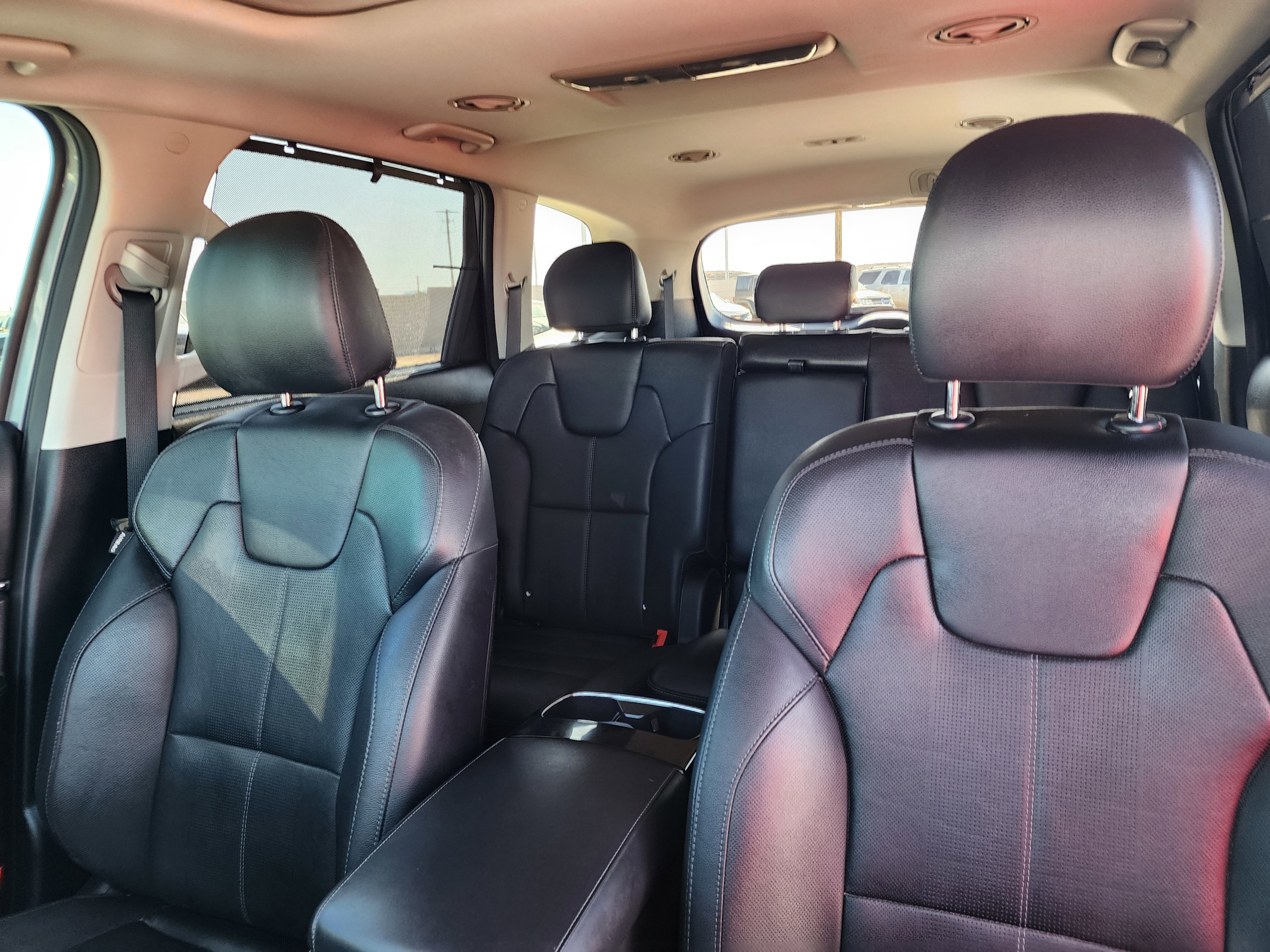 Used 2020 Kia Telluride EX w/ Towing Package FWD image 17