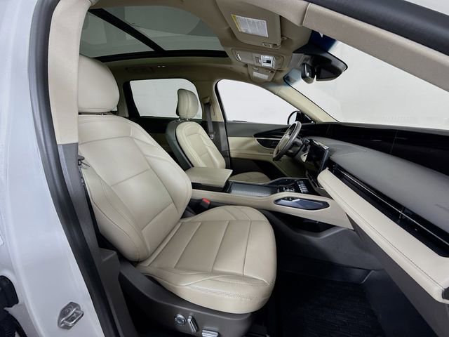 Used 2024 Lincoln Nautilus Premier w/ Equipment Group 102A image 30