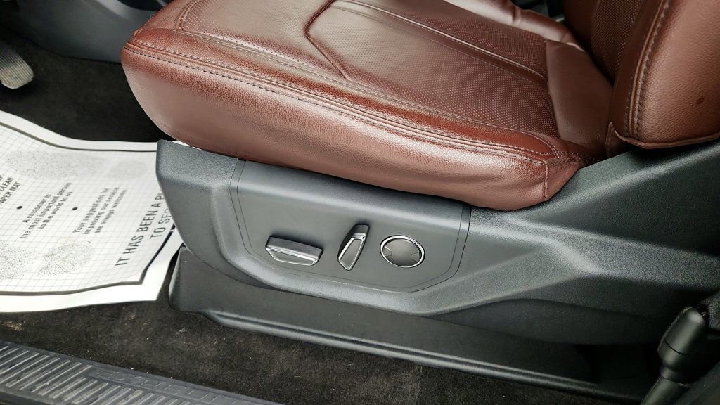 Used 2022 Ford Expedition Max Limited image 12
