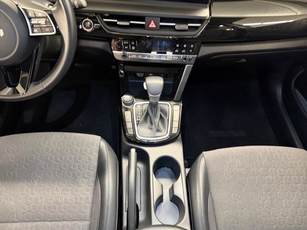 Used 2024 Kia Seltos X-Line image 16