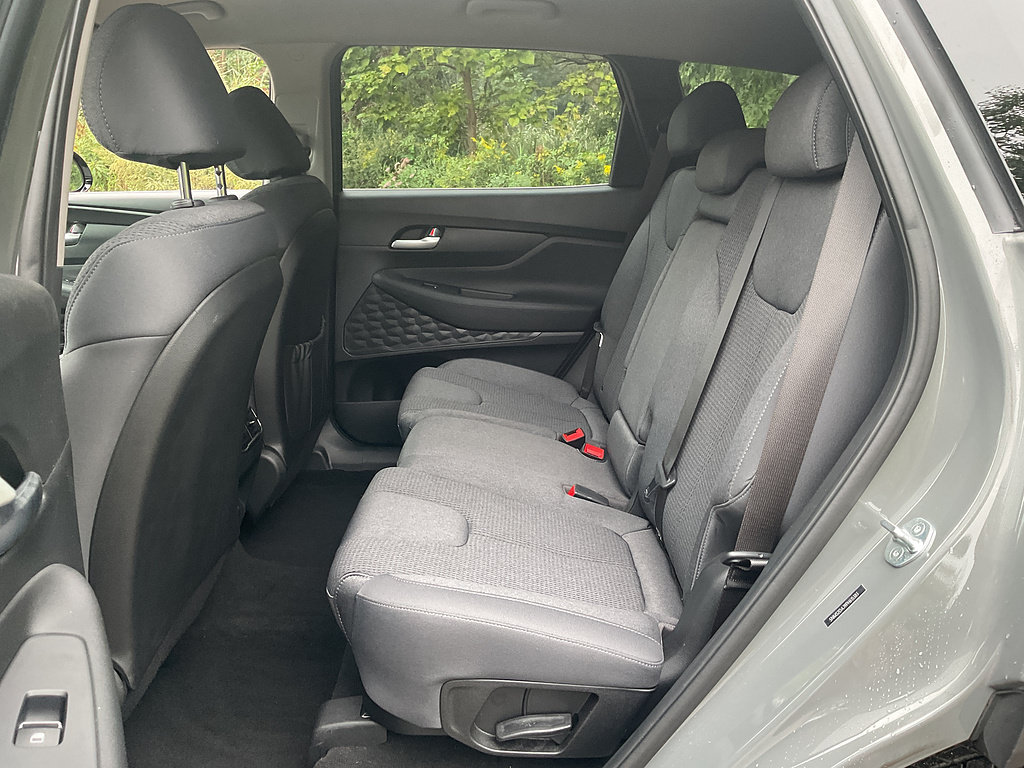 Used 2023 Hyundai Santa Fe SEL w/ Cargo Package AWD/4WD image 9