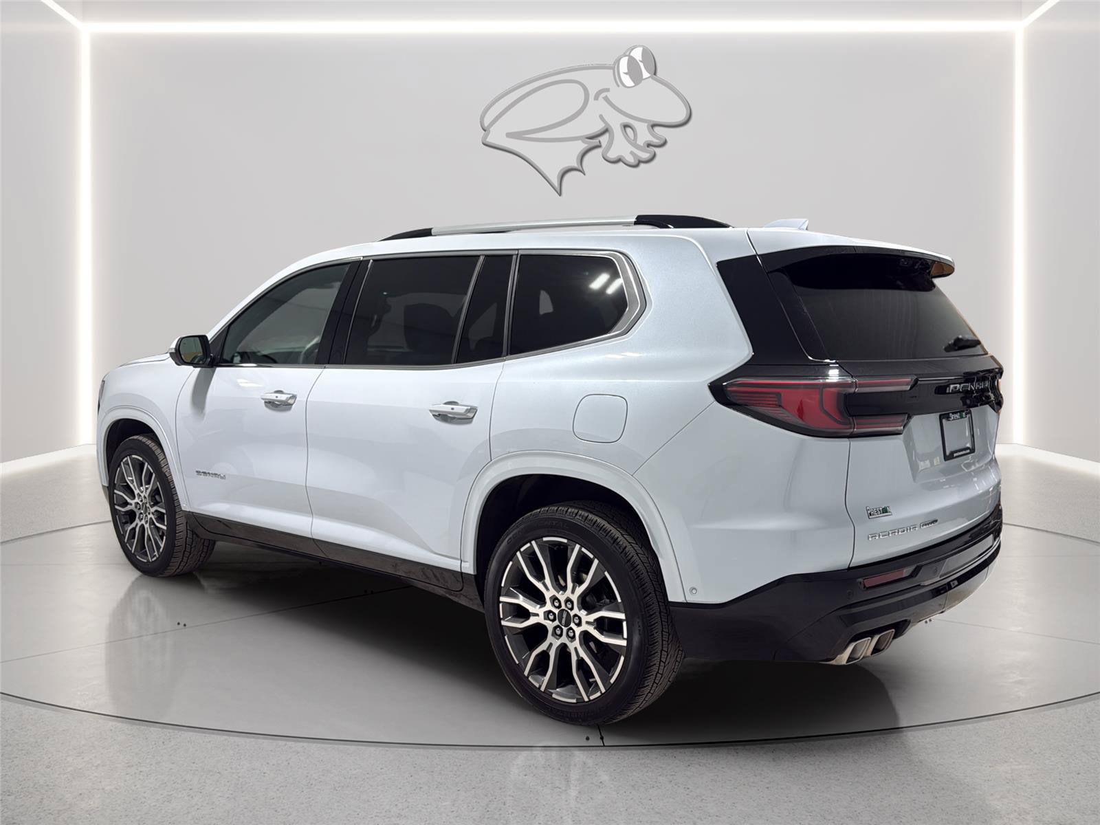 Used 2026 GMC Acadia Denali Ultimate w/ LPO, Floor Liner Package AWD/4WD image 3