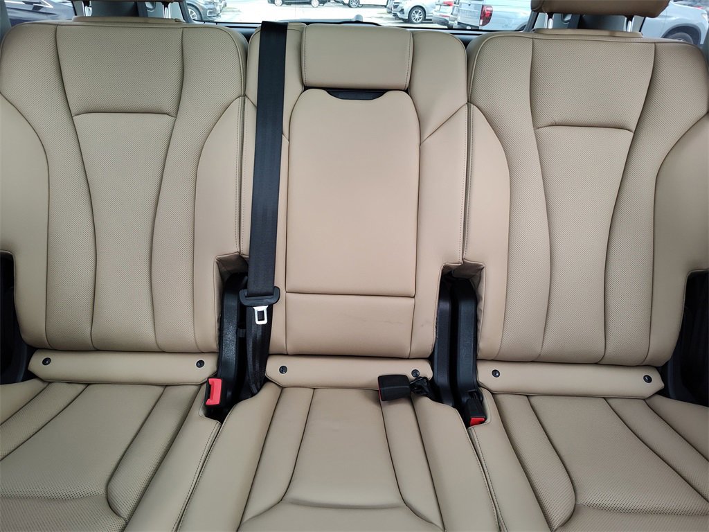 Used 2025 Audi Q7 3.0T Premium Plus image 38