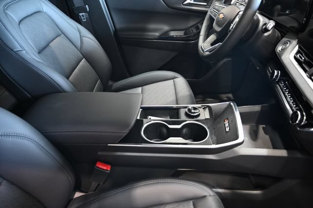 New 2027 Chevrolet Equinox LT w/ Convenience Package II FWD image 20