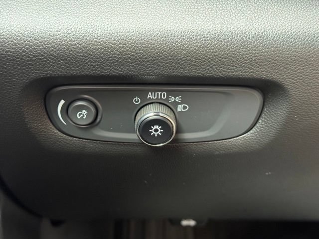Certified 2023 Chevrolet Traverse LT w/ Rear Camera Mirror Package AWD/4WD image 37