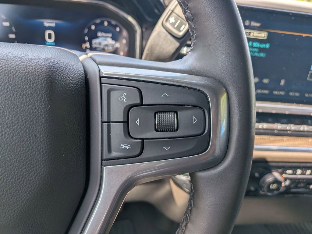 Used 2025 Chevrolet Silverado 1500 LT AWD/4WD image 21