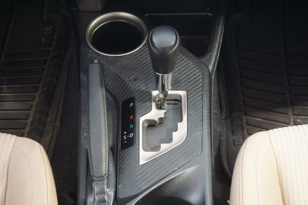 Used 2013 Toyota RAV4 XLE AWD/4WD image 28