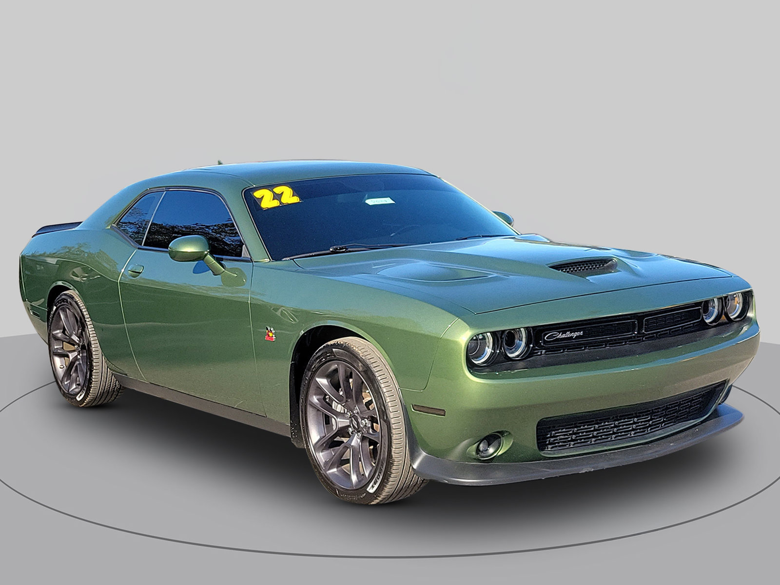 Used 2022 Dodge Challenger R/T Scat Pack RWD image 1