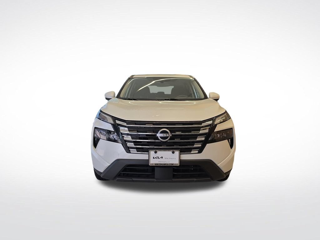 Used 2024 Nissan Rogue SV AWD/4WD image 11