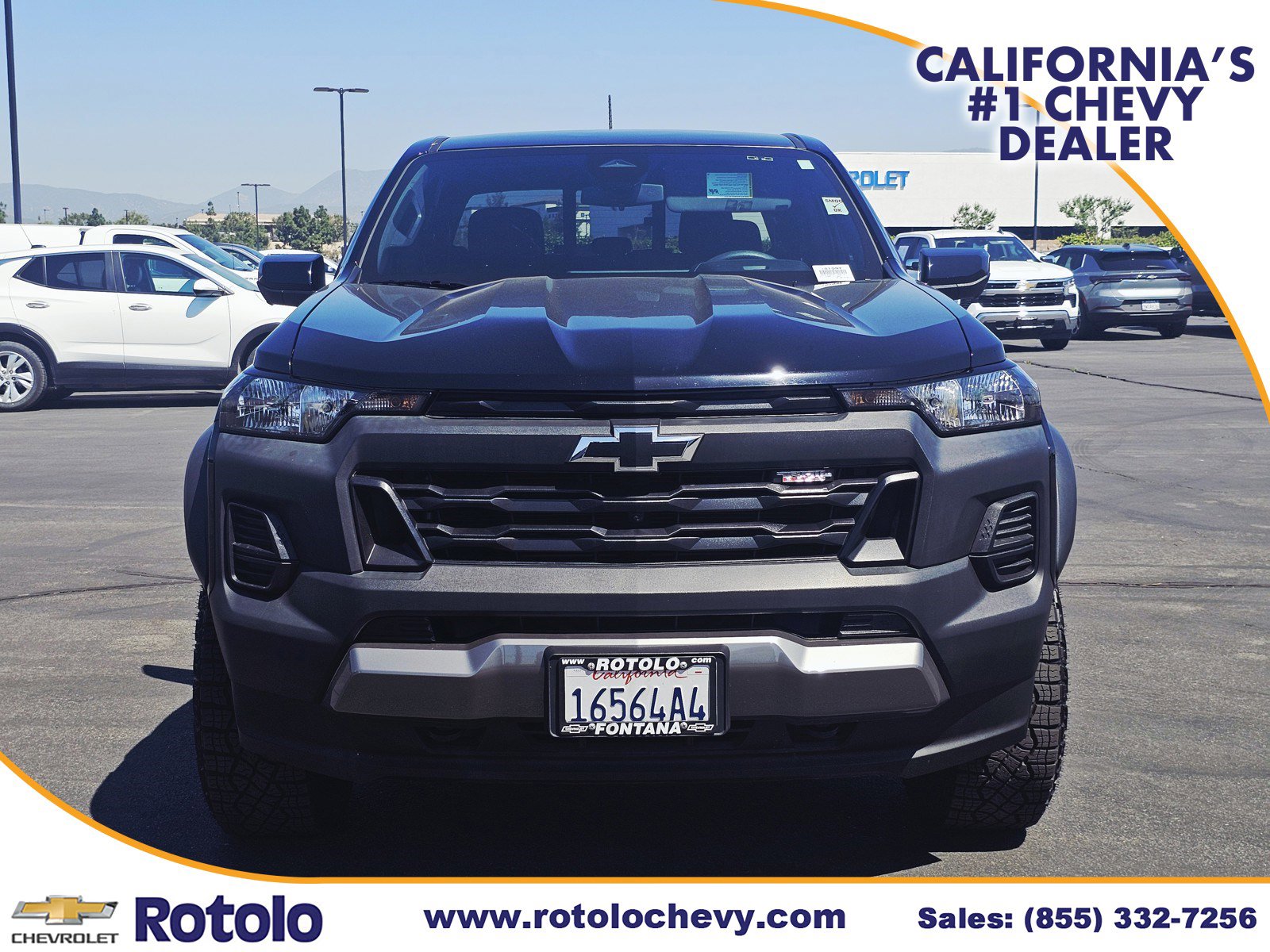 Used 2024 Chevrolet Colorado Trail Boss w/ Technology Package image 2