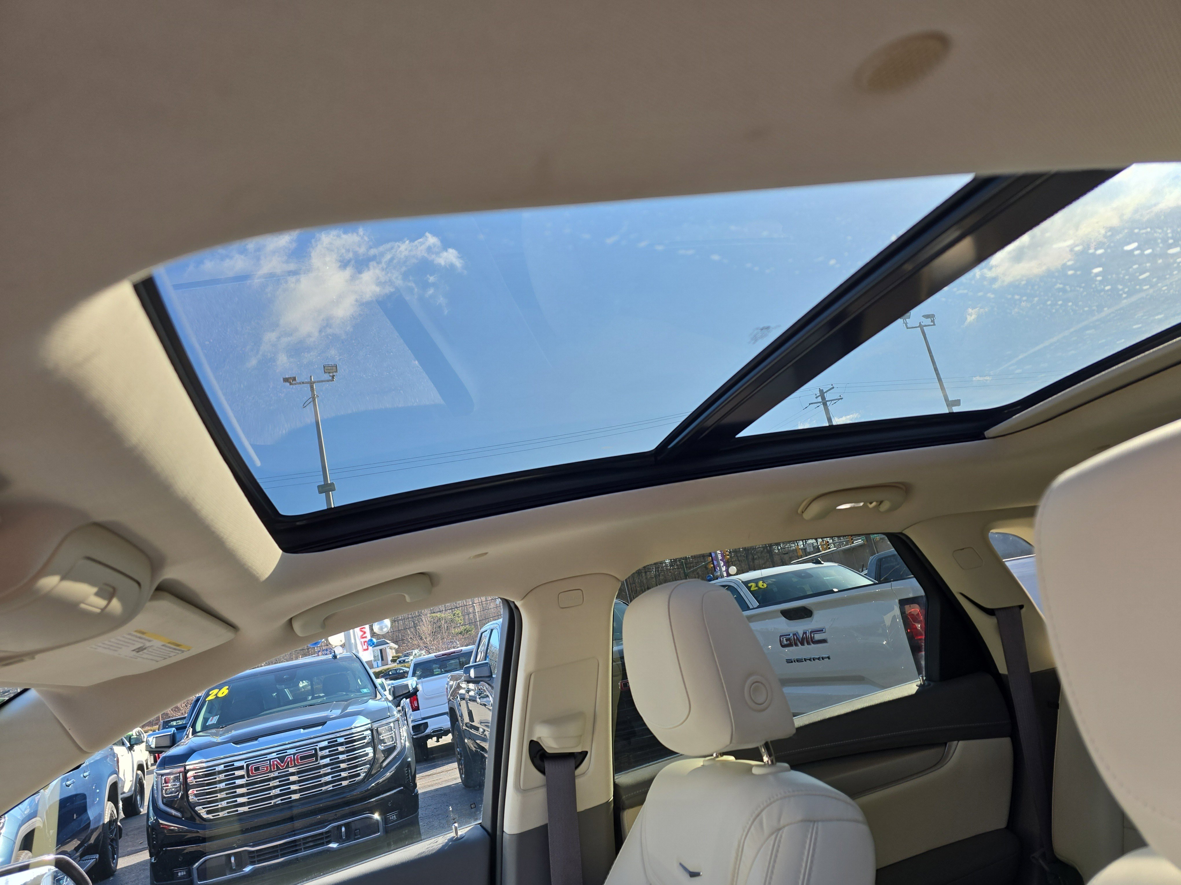 Used 2018 Cadillac XT5 Luxury w/ Driver Awareness Package image 36