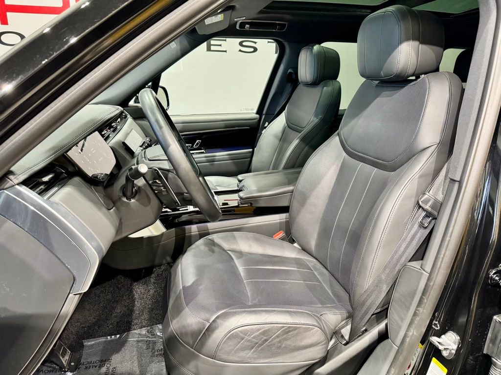 Used 2024 Land Rover Range Rover SE image 7