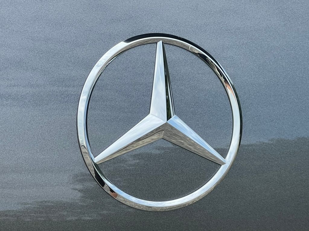 New 2026 Mercedes-Benz GLA 250 4MATIC image 9