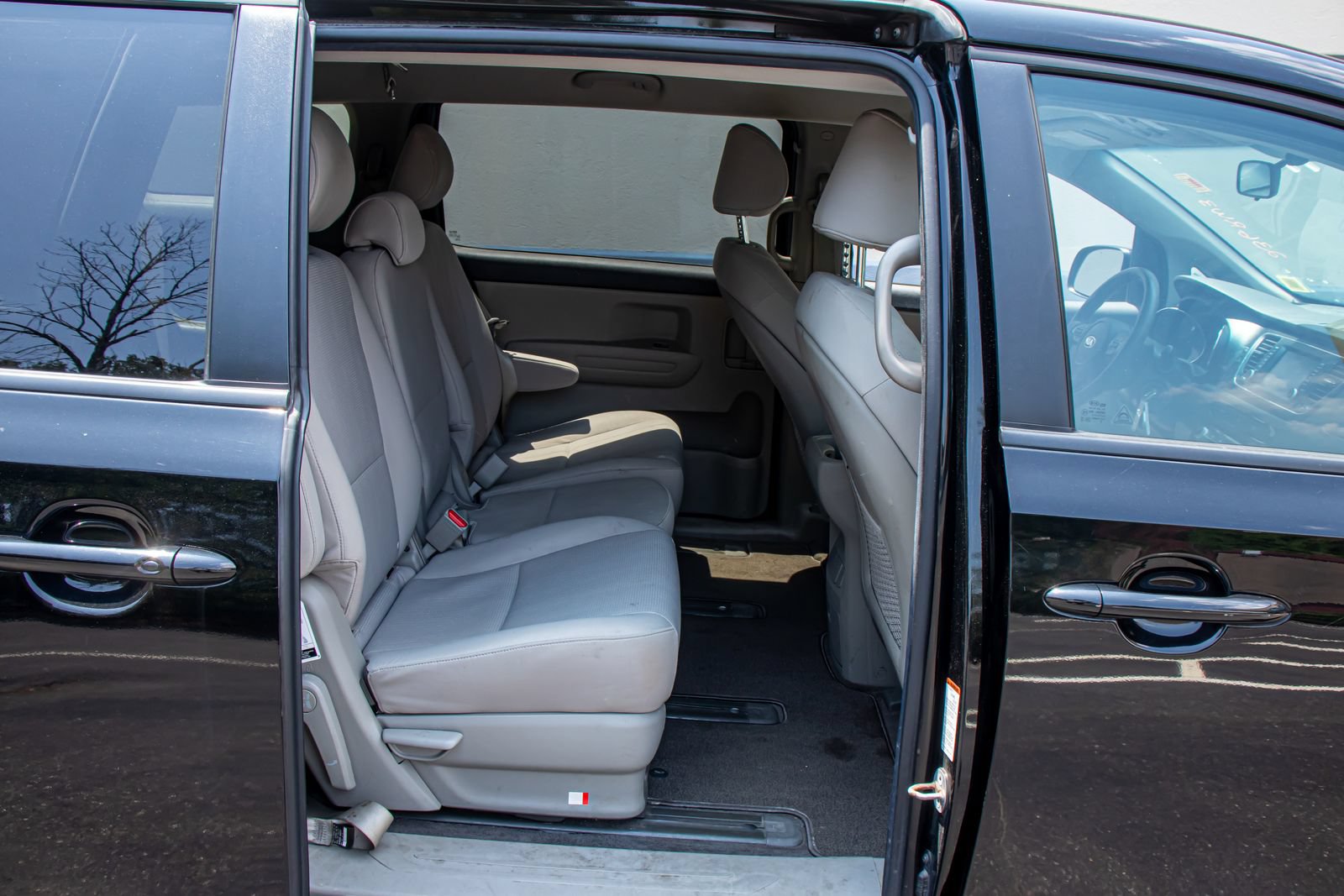 Used 2020 Kia Sedona LX FWD image 15