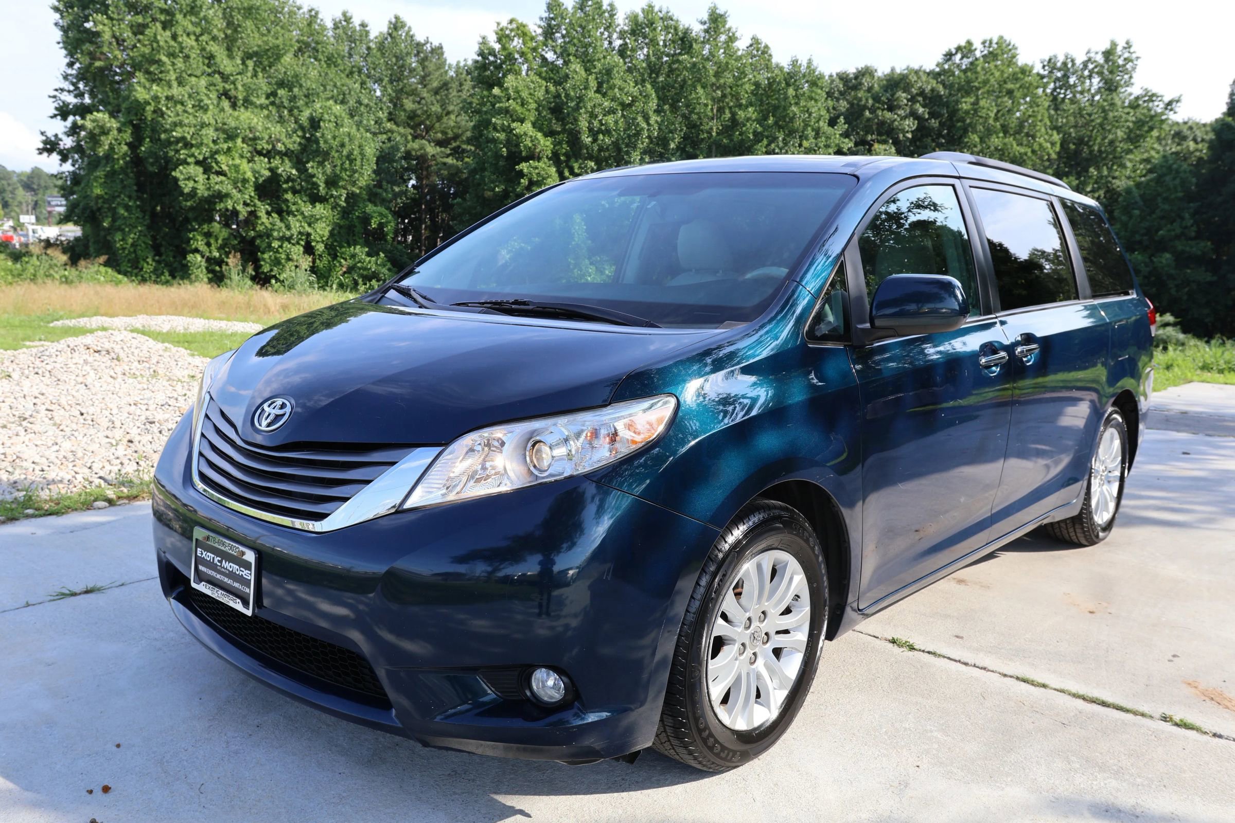Used 2011 Toyota Sienna XLE