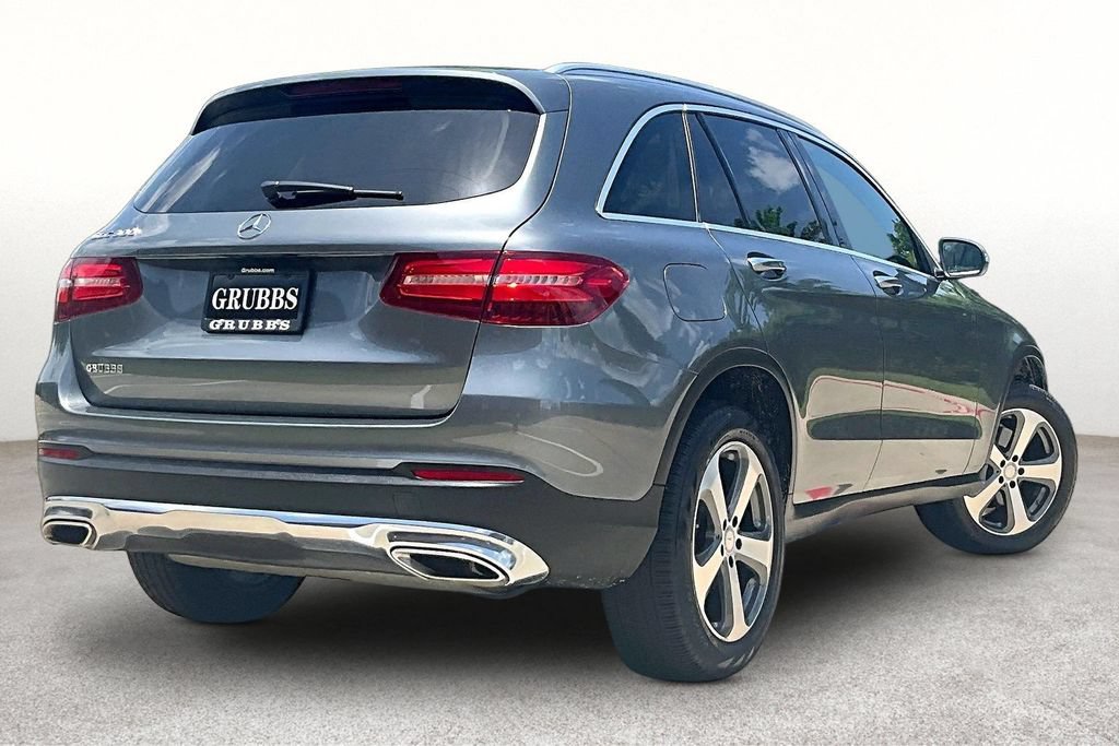 Used 2017 Mercedes-Benz GLC 300 image 2