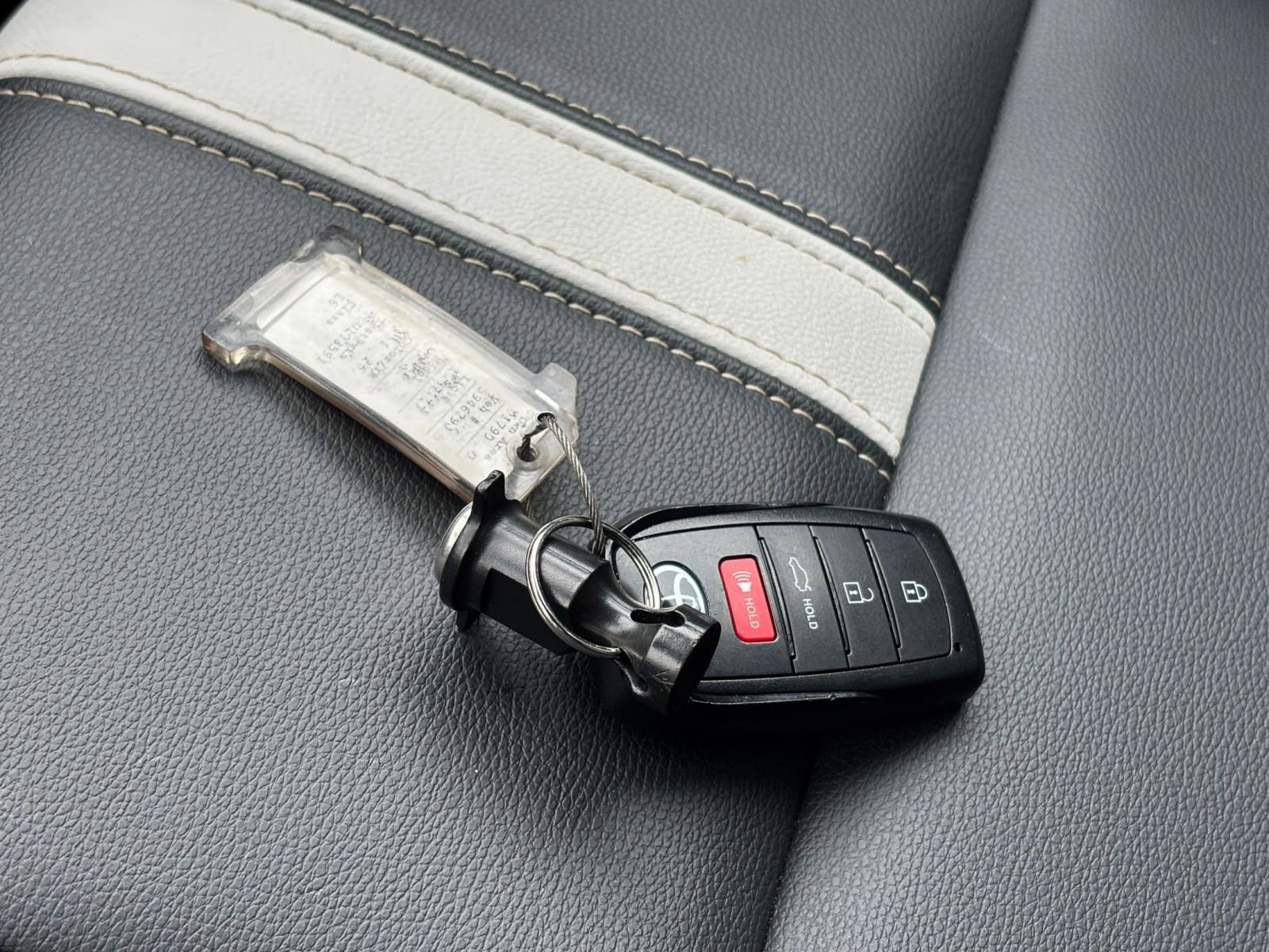 Used 2025 Toyota Camry SE image 22