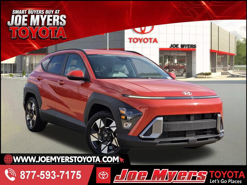 Used 2025 Hyundai Kona SEL FWD image 1