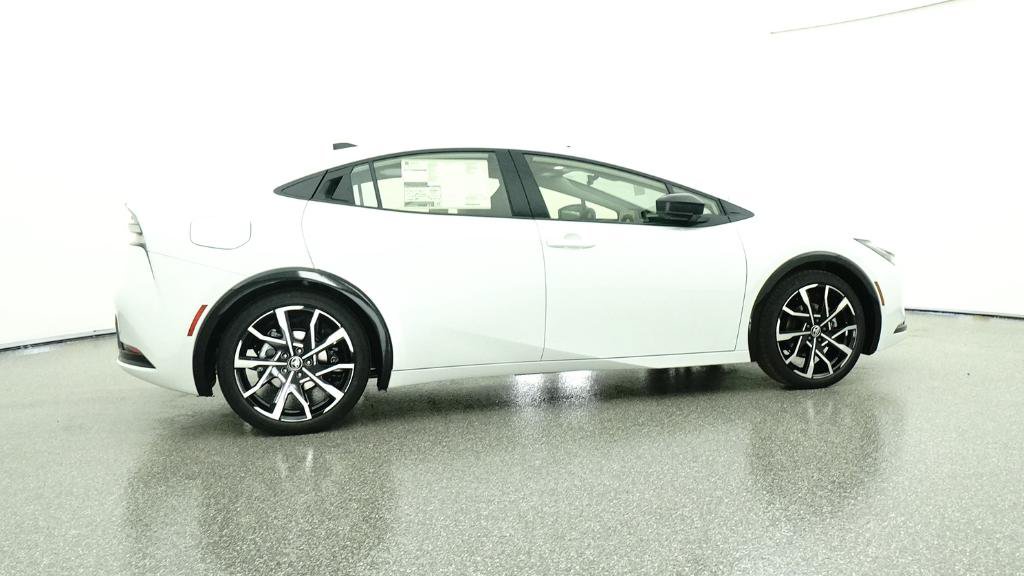 New 2026 Toyota Prius Plug-In Hybrid FWD image 29
