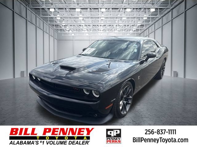 Used 2022 Dodge Challenger R/T Scat Pack w/ Plus Package RWD image 1