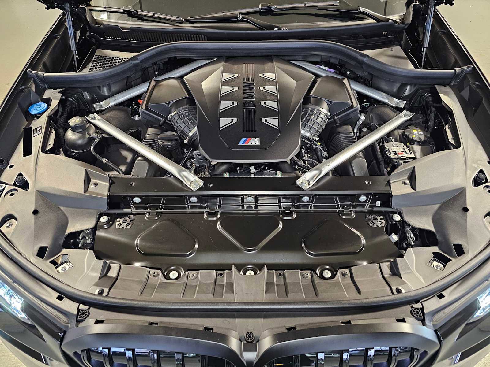 New 2026 BMW X7 M60i image 9