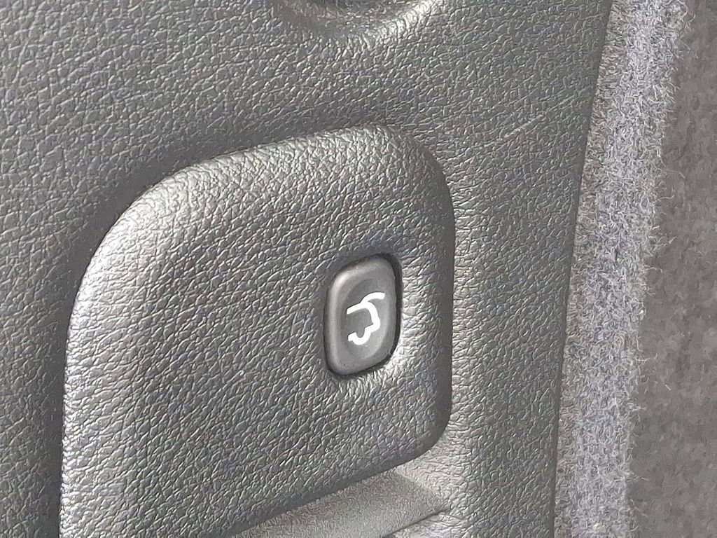 Used 2024 Dodge Durango GT image 34